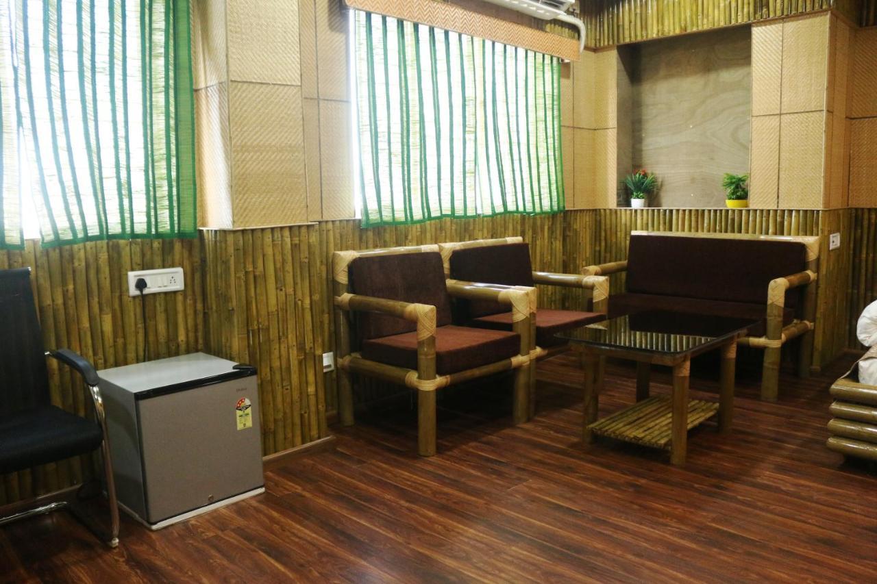 Hotel Himalaya Agartala Exterior foto