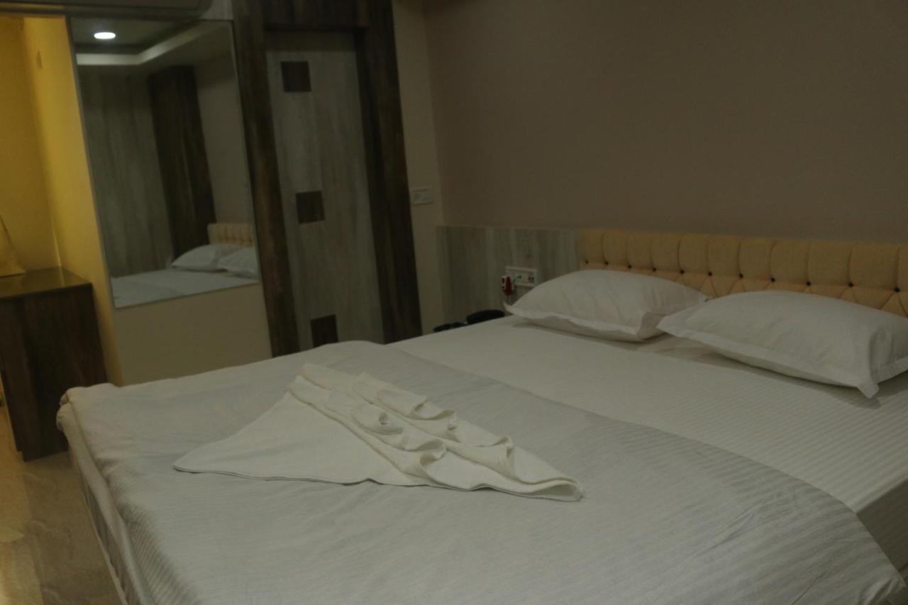 Hotel Himalaya Agartala Exterior foto