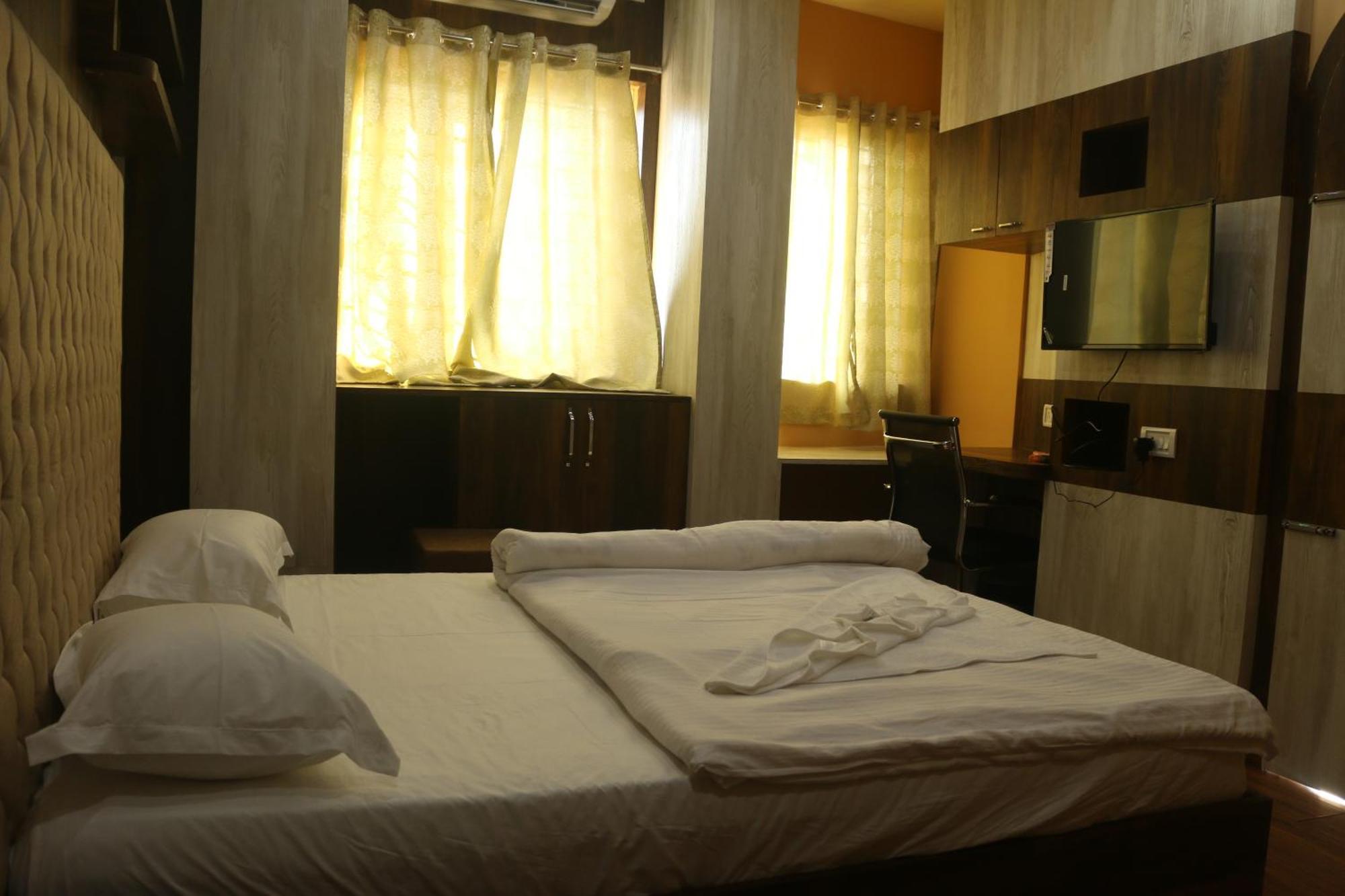 Hotel Himalaya Agartala Exterior foto